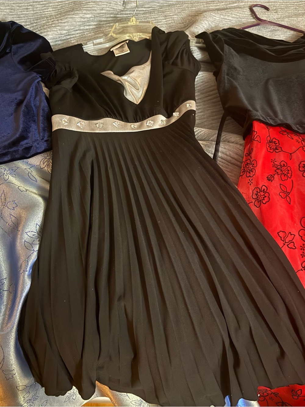 Elegant Young Ladies  Evening Dresses